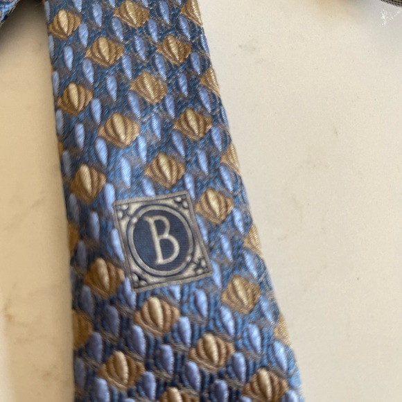 Bulk-4-Vintage Designer Ties.  Dior, Valentino, Bolgheri, Johnny Carson! - Picture 4 of 10